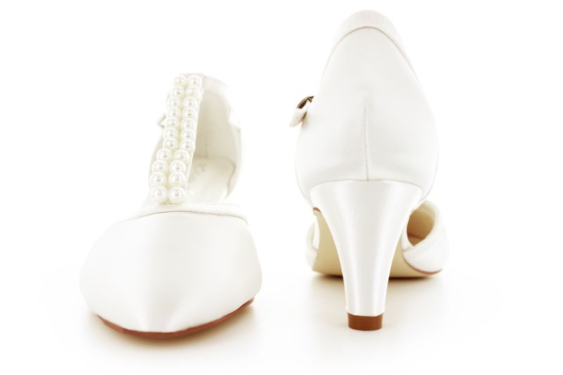 Perlen Brautschuhe Letty ivory Satin
