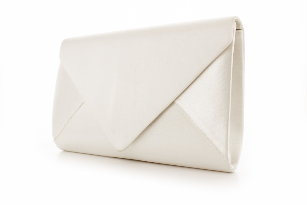 magda-ivory-klein einfärbbare Brauttasche Magda ivory