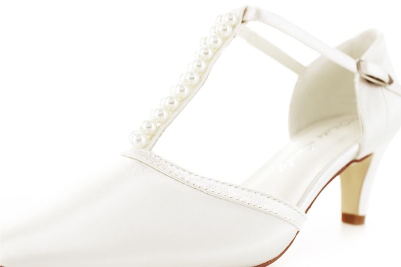 Perlen Brautschuhe Letty ivory Satin